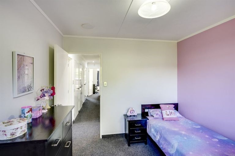 Photo of property in 26 Valerie Street, Clive, 4102