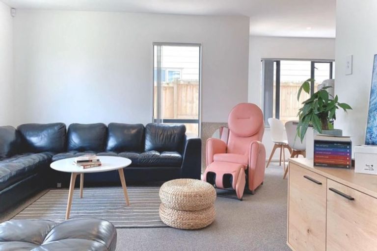 Photo of property in 37 Treestump Road, Takanini, 2112