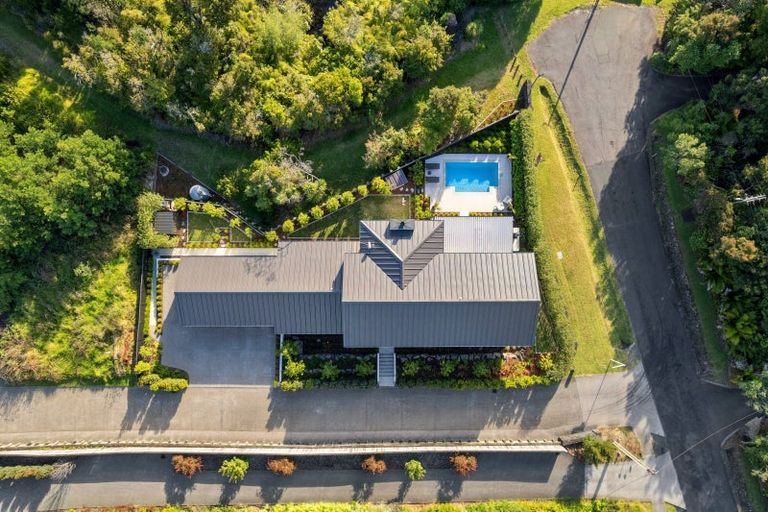 Photo of property in 29 Oscar Road, Greenhithe, Auckland, 0632