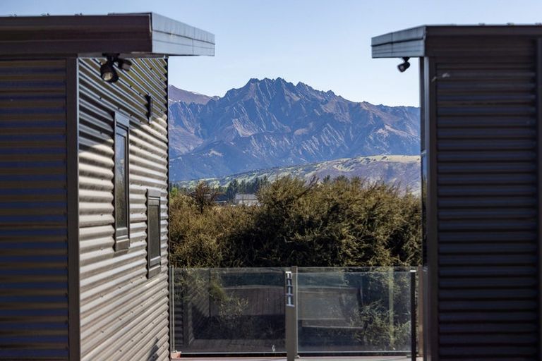 Photo of property in 16 Hidden Hills Drive, Wanaka, 9305