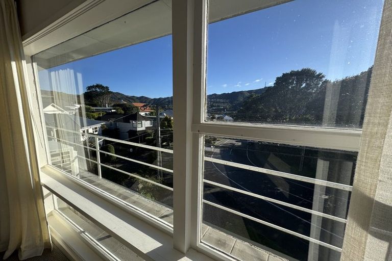 Photo of property in 2/24 Calcutta Street, Khandallah, Wellington, 6035