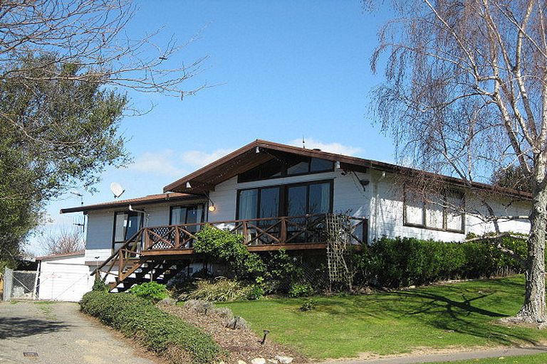 Photo of property in 9 Leeton Drive, Waipukurau, 4200