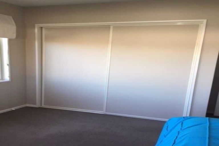 Photo of property in 2 Sheraton Place, Redwood, Christchurch, 8051