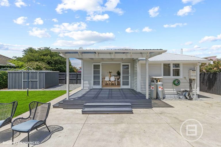 Photo of property in 17 Mcgregors Road, Bromley, Christchurch, 8062