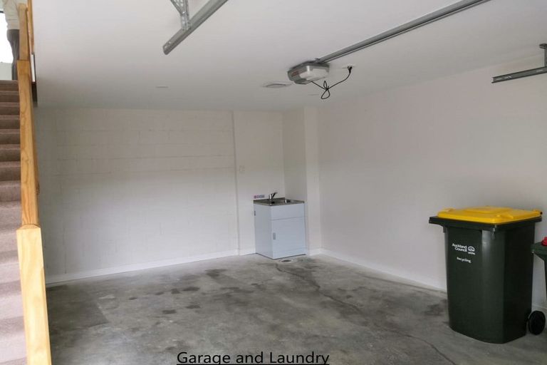 Photo of property in 29 Lawson Creek Street, Massey, Auckland, 0614