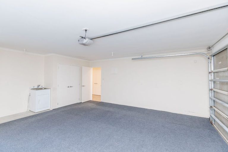 Photo of property in 4 Montego Place, Grenada Village, Wellington, 6037
