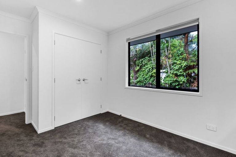 Photo of property in 10a Winstone Place, Highlands Park, New Plymouth, 4312