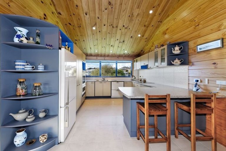 Photo of property in 44 Simpson Road, Ranui, Auckland, 0612