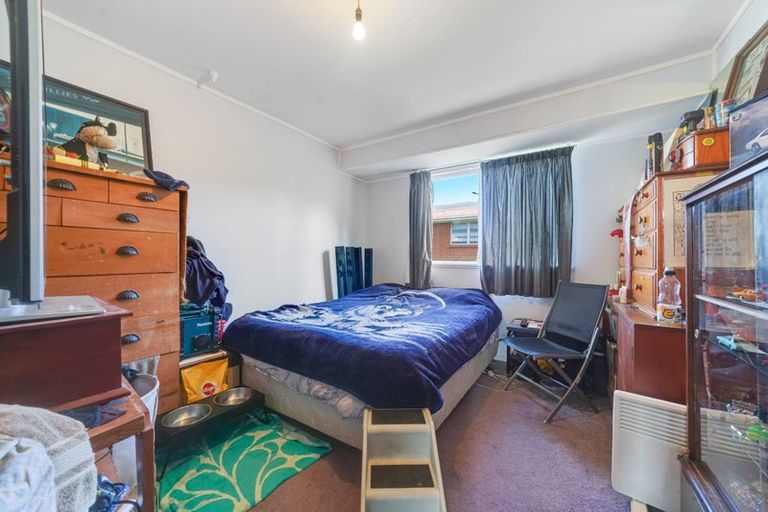 Photo of property in 28 Glenbervie Crescent, Massey, Auckland, 0614