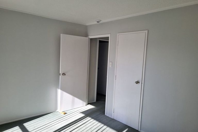Photo of property in 9 Kerr Grove, Johnsonville, Wellington, 6037
