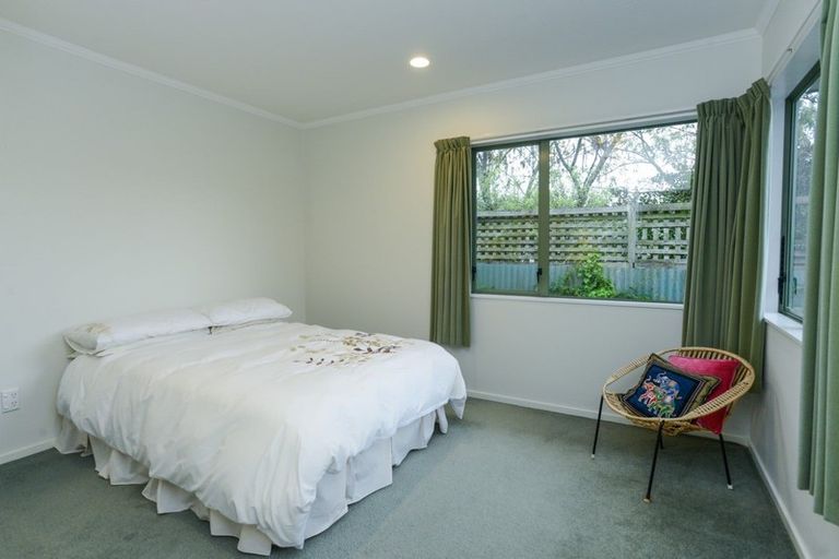 Photo of property in 2/43a O'dowd Road, Taradale, Napier, 4112