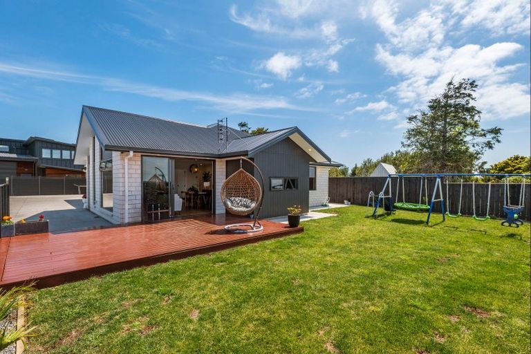 Photo of property in 40 Barrett Road, Whalers Gate, New Plymouth, 4310