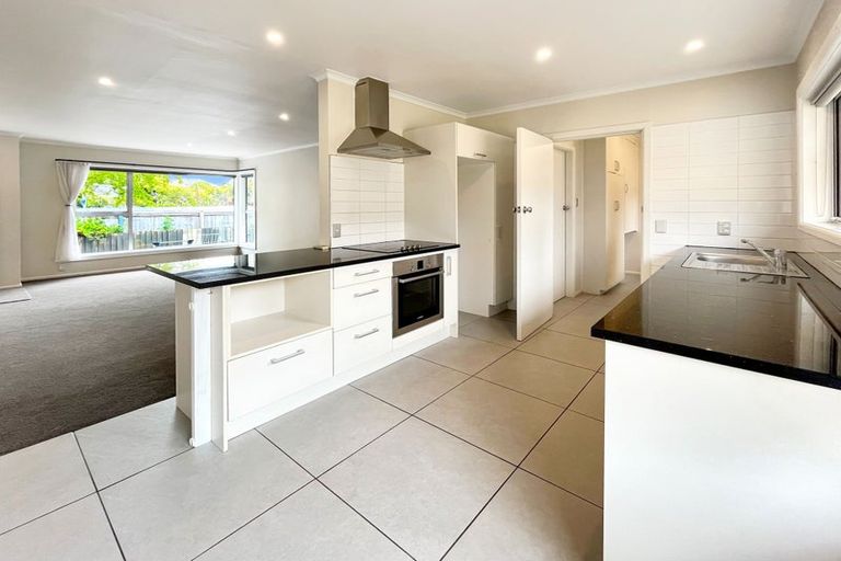 Photo of property in 1/14 Ashfield Place, Ilam, Christchurch, 8041