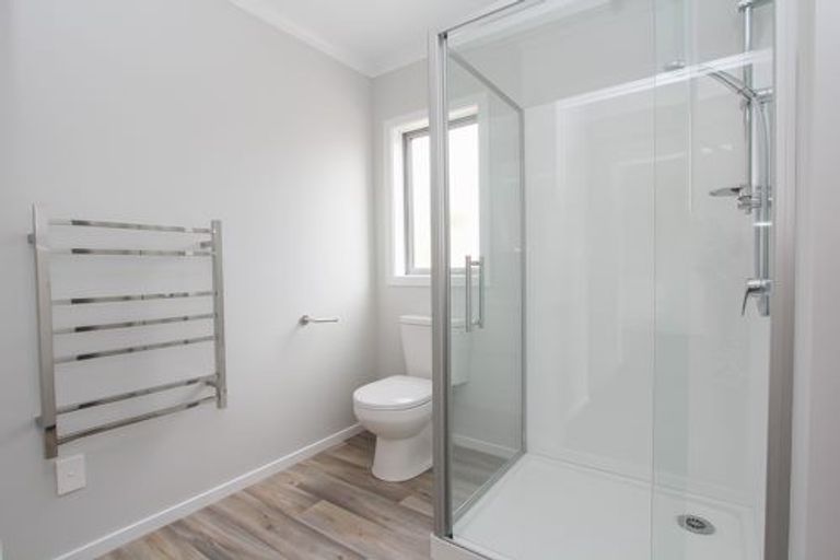 Photo of property in 14u4 Breckons Avenue, Nawton, Hamilton, 3200