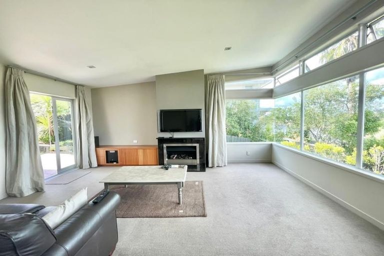Photo of property in 47 Spinnaker Drive, Te Atatu Peninsula, Auckland, 0610