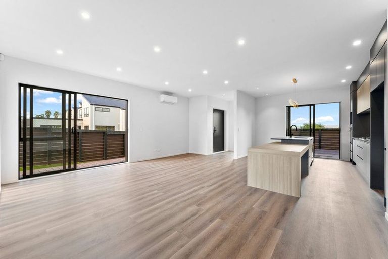 Photo of property in 95 Limestone Drive, Hobsonville, Auckland, 0616