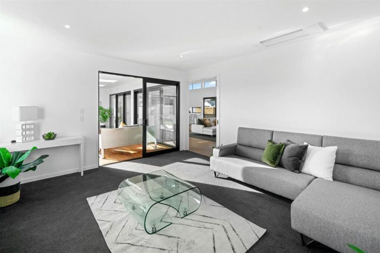 Photo of property in 9 Mersham Drive, Prebbleton, 7604