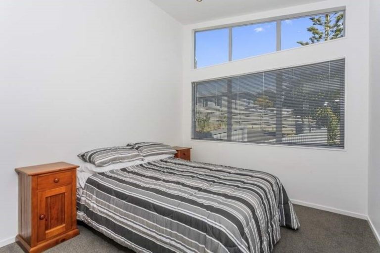 Photo of property in 21a James Street, Glenfield, Auckland, 0629