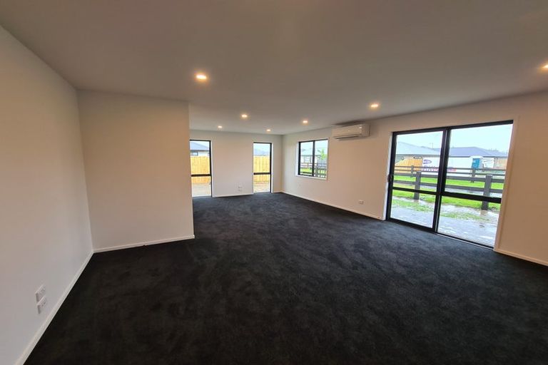Photo of property in 28 Lomu Way, Rolleston, 7615