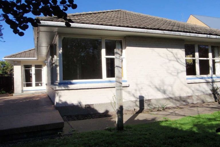 Photo of property in 24 Derby Street, St Albans, Christchurch, 8014