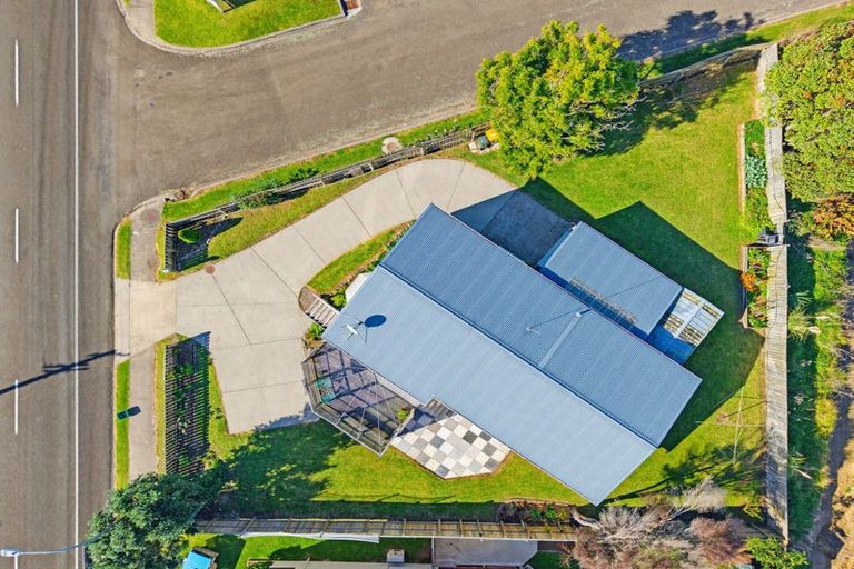 Photo of property in 22 Harbour Road, Ohope, 3121
