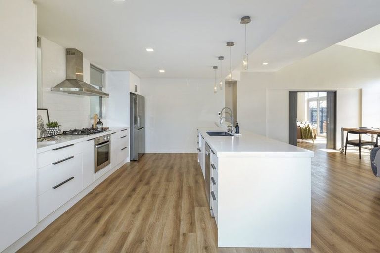 Photo of property in 54 Springwater Avenue, Northwood, Christchurch, 8051