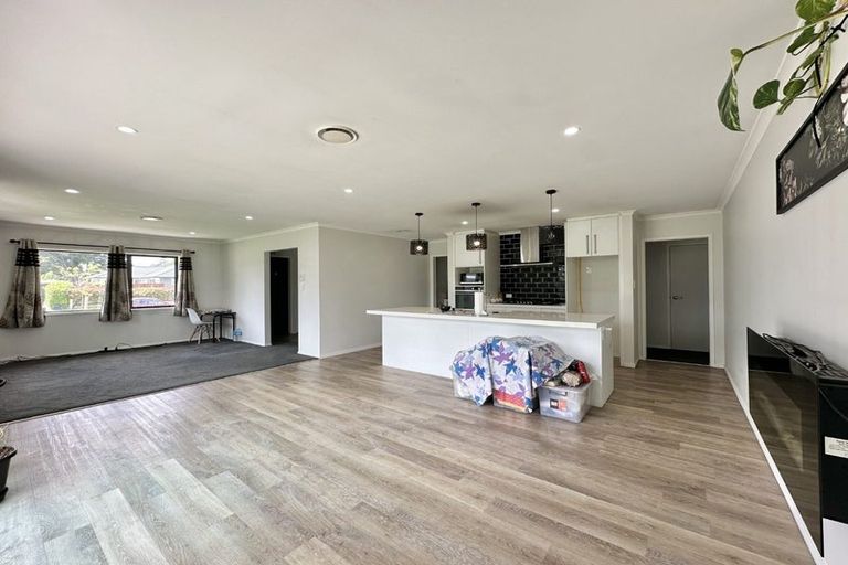 Photo of property in 33 Hopkirk Avenue, Wallaceville, Upper Hutt, 5018