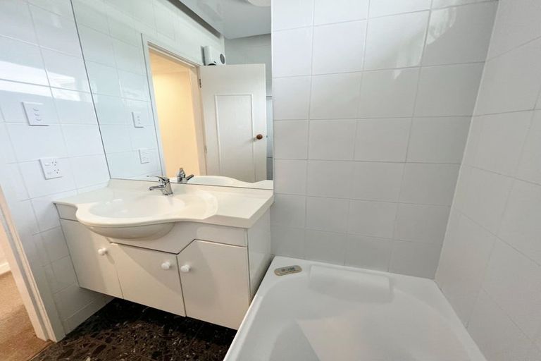 Photo of property in 53 Kirkwood Avenue, Upper Riccarton, Christchurch, 8041