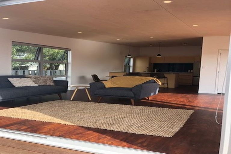 Photo of property in 8b Ngatai Road, Otumoetai, Tauranga, 3110