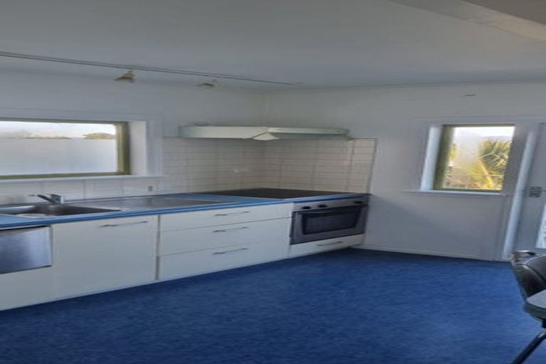 Photo of property in 54 Highbury Road, Highbury, Wellington, 6012