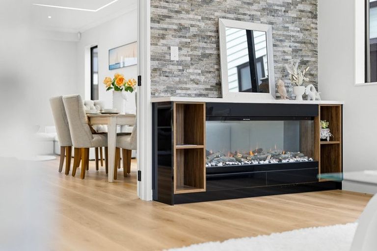 Photo of property in 39 Park Green Avenue, Rosehill, Papakura, 2113