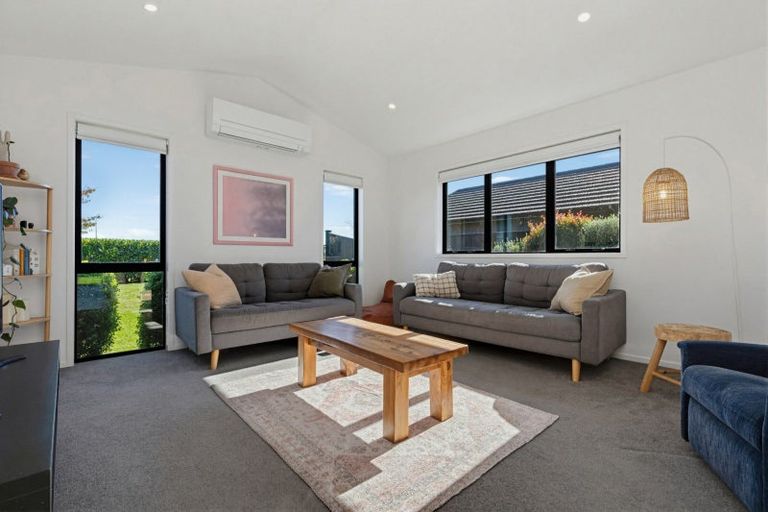 Photo of property in 22 Tauroa Drive, Tuakau, 2121