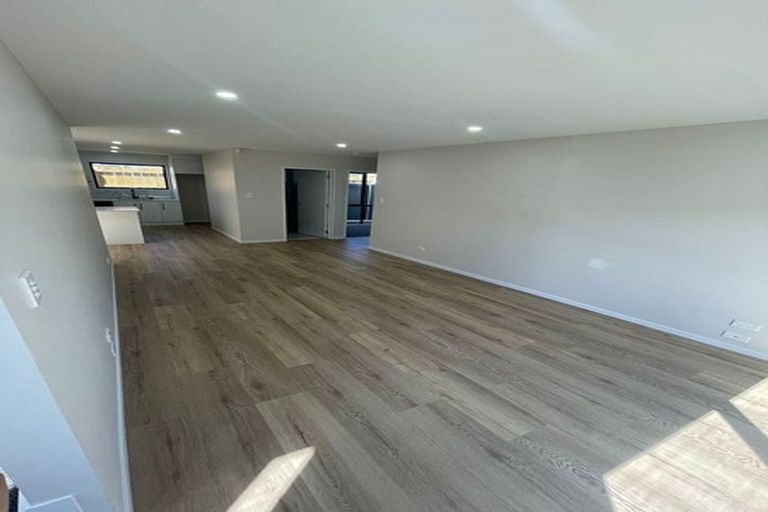 Photo of property in 105a Great South Road, Manurewa, Auckland, 2102