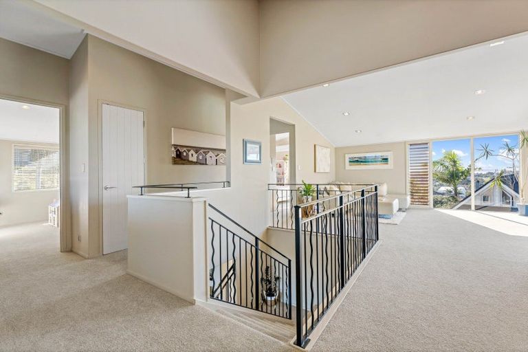 Photo of property in 154 Sandspit Road, Shelly Park, Auckland, 2014