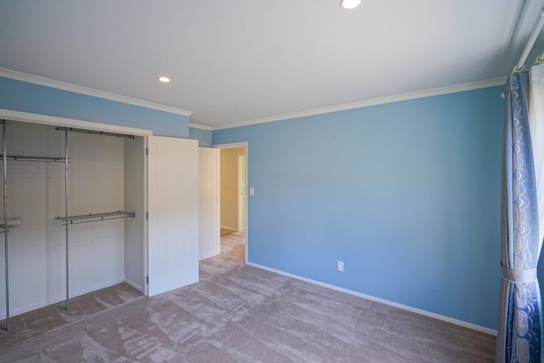 Photo of property in 18 Prestbury Grove, Churton Park, Wellington, 6037