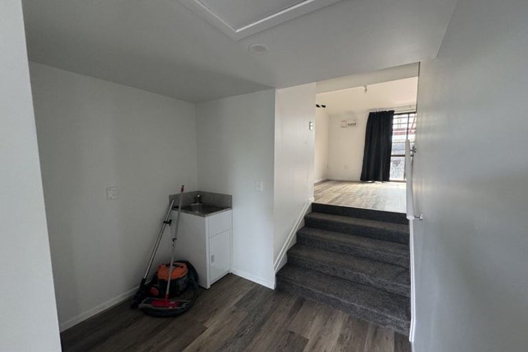 Photo of property in 32 John Walker Drive, Manurewa, Auckland, 2102