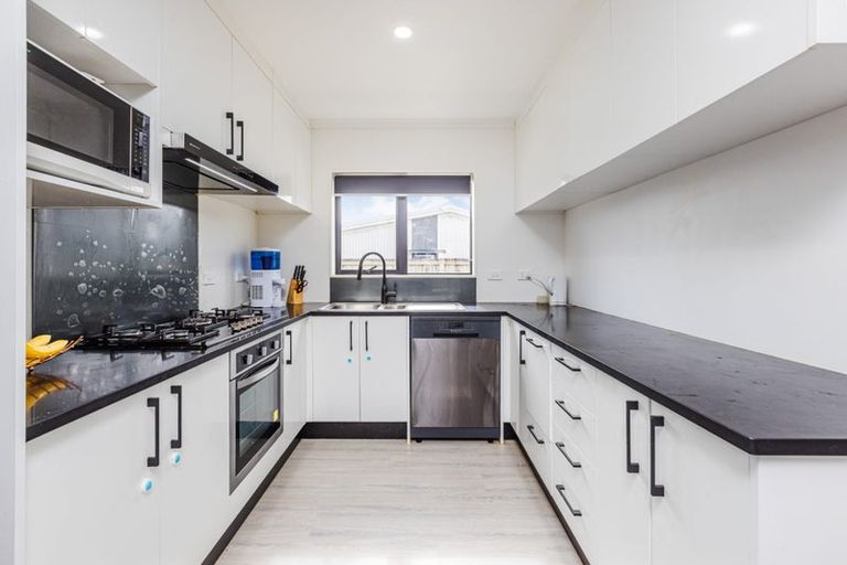 Photo of property in 4c Old Wairoa Road, Papakura, 2110