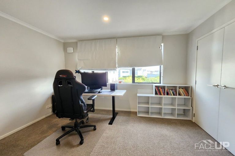 Photo of property in 5 Harakeke Road, Hobsonville, Auckland, 0616