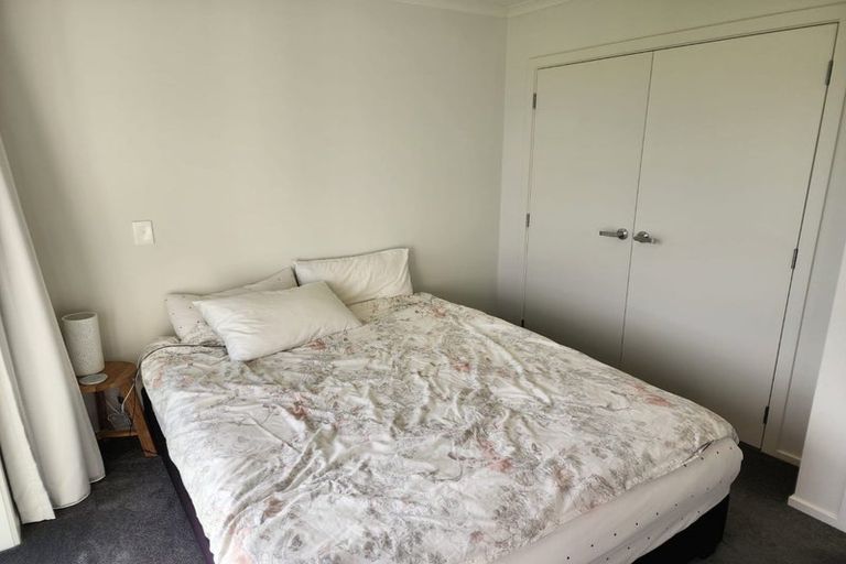 Photo of property in 1 Blackhawk Close, Kinloch, 3377