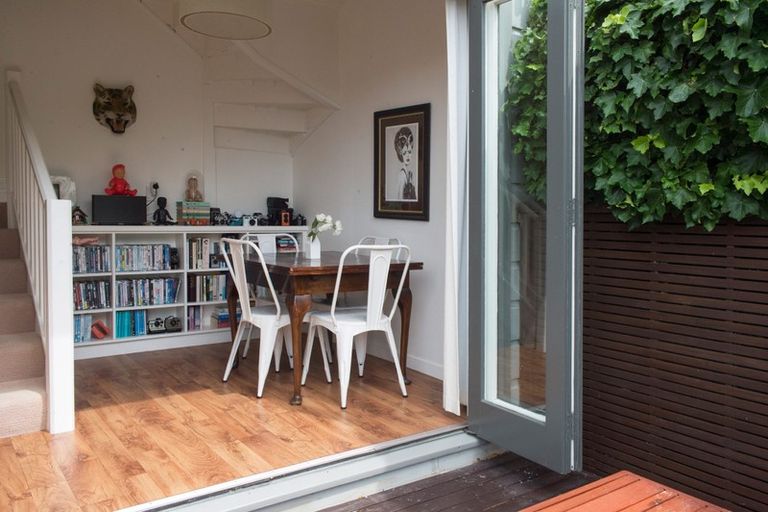 Photo of property in 123 Wallace Street, Mount Cook, Wellington, 6021