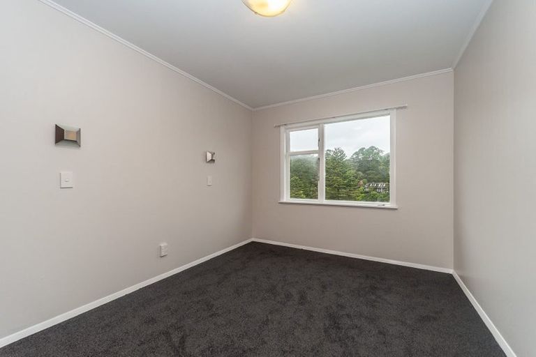 Photo of property in 54 Glenmore Street, Northland, Wellington, 6012