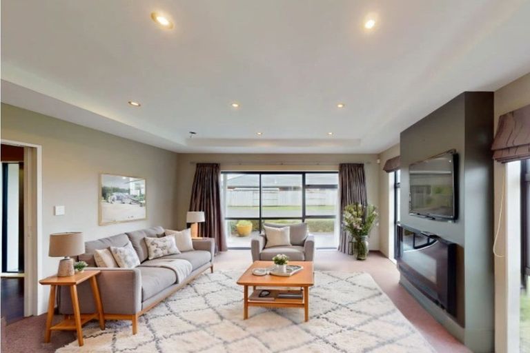 Photo of property in 57 Tennyson Avenue, Kelvin Grove, Palmerston North, 4414