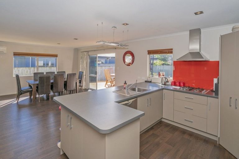 Photo of property in 14 Captain Wood Avenue, Whitianga, 3510