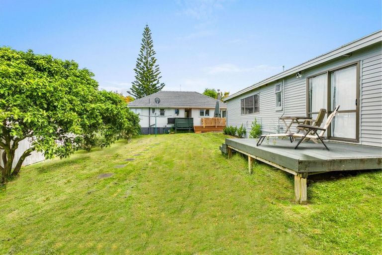Photo of property in 95 Kervil Avenue, Te Atatu Peninsula, Auckland, 0610