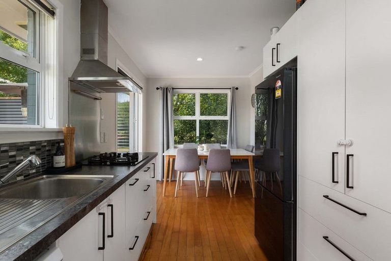 Photo of property in 136 No 2 Road, Te Puke, 3182