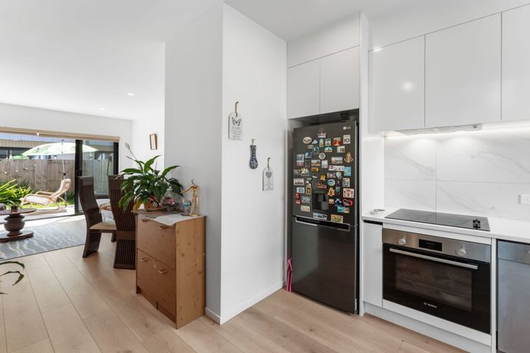 Photo of property in 8/28 Smythe Road, Henderson, Auckland, 0612