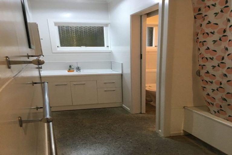 Photo of property in 23a/3 Hamblyn Street, Strandon, New Plymouth, 4312