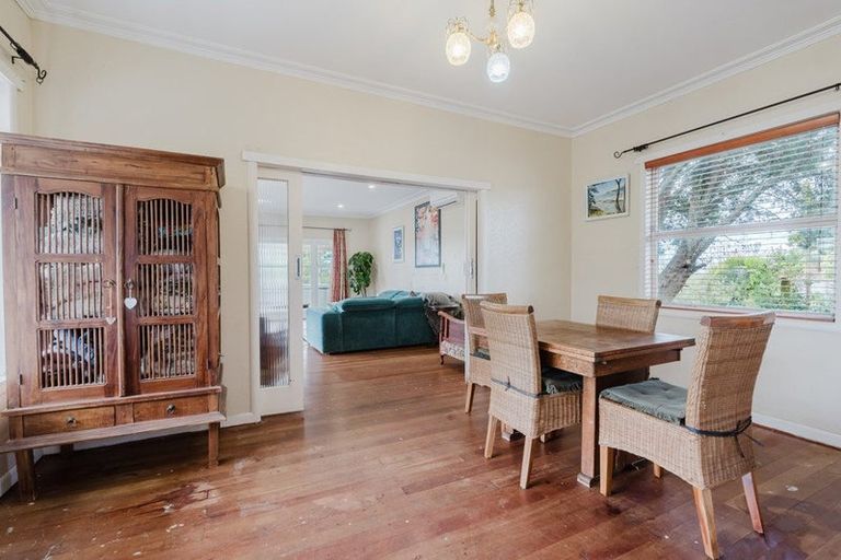 Photo of property in 114 Tuhikaramea Road, Dinsdale, Hamilton, 3204