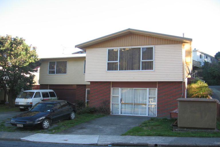 Photo of property in 19 Cortina Avenue, Johnsonville, Wellington, 6037