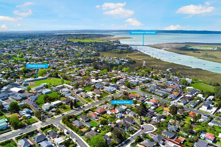 Photo of property in 1/8 Devon Street, Te Atatu South, Auckland, 0610